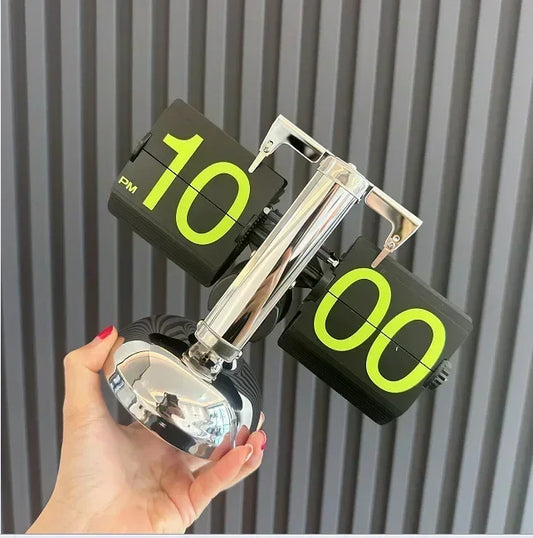 TIMECRAFT RETRO CLOCK